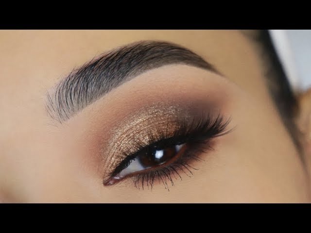 maquillaje dorado de noche
