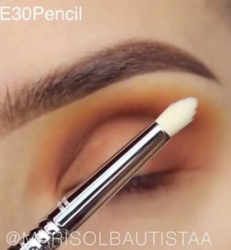 combinaciones perfectas de maquillaje de noche para eyeliner dramático