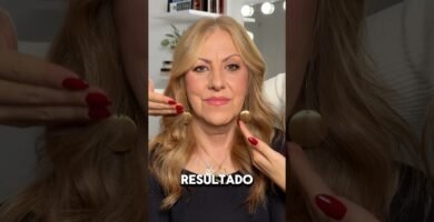 preparación de la piel antes del maquillaje para invitadas con vestido rojo